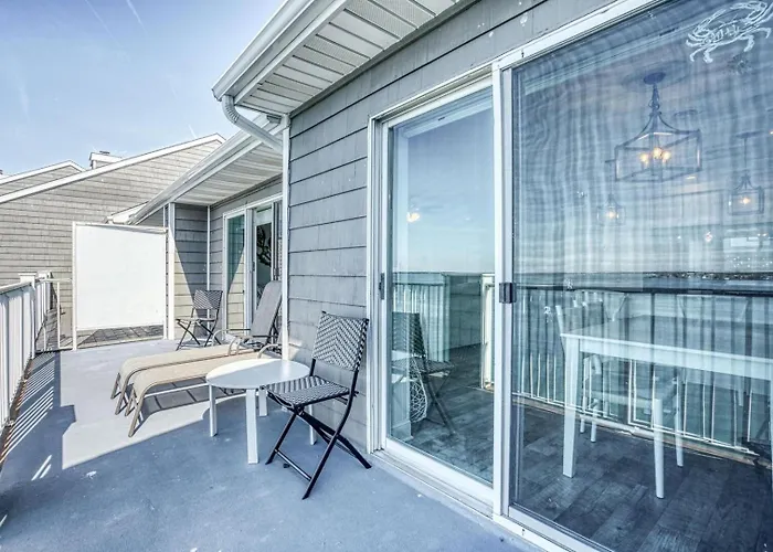Apartment Harbour Island 402m *
