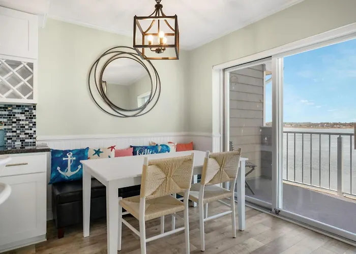 Harbour Island 402m Apartment Ocean City